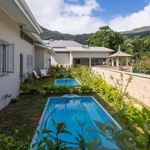  Chalet Beau Vallon Villa Chalets