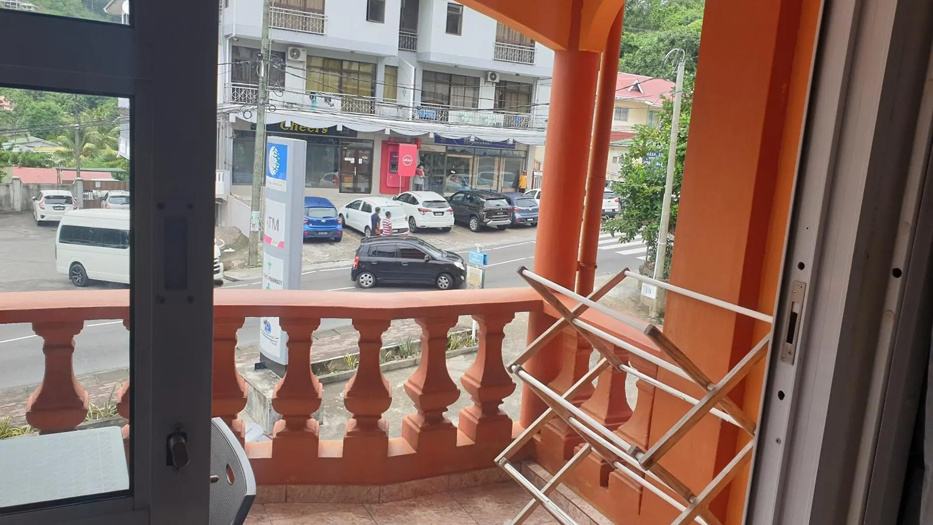 Palmont Commercial Self-Catering Apartments - Beau Vallon
